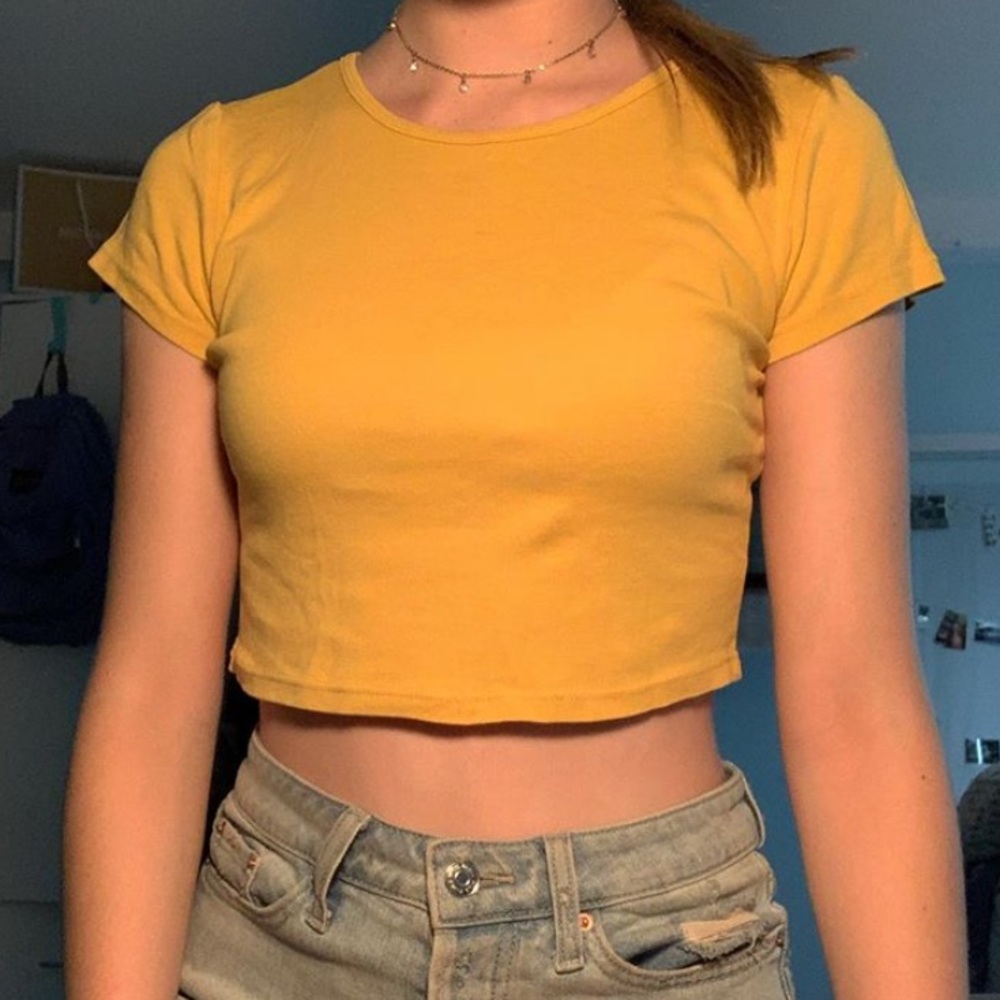 J galt crop top
